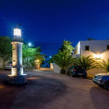 Contaratos Holiday Lettings Livadi  Zewnętrze zdjęcie